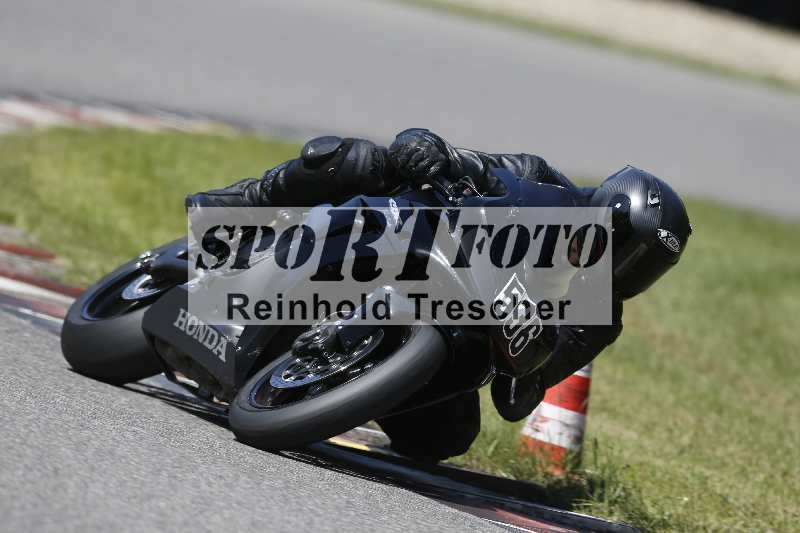 /44 09.08.2025 Plüss Moto Sport ADR/Freies Fahren/536